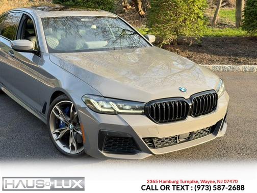 Bernina Grey Amber Effect Metallic 2022 BMW M550 i Xdrive