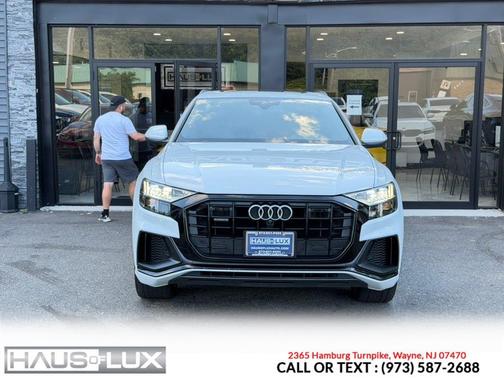 Glacier White Metallic 2021 Audi Q8 55 Premium Plus