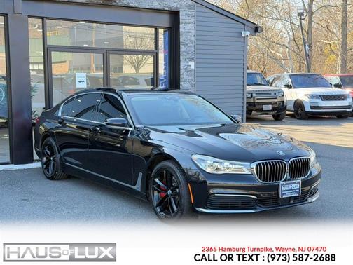 Black 2019 BMW 750 i xDrive