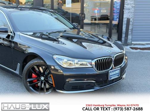 Black 2019 BMW 750 i xDrive