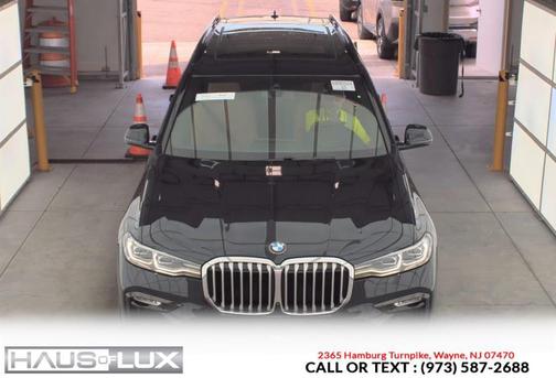 Carbon Black Metallic 2021 BMW X7 xDrive40i