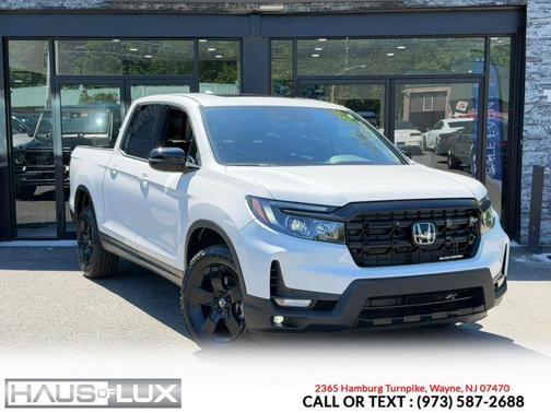 Platinum White Pearl 2025 Honda Ridgeline Black