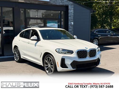 2023 BMW X4 xDrive30i