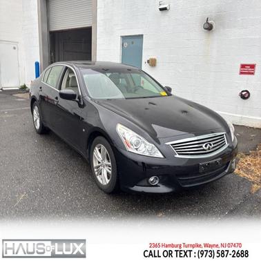 2015 INFINITI Q40 Base