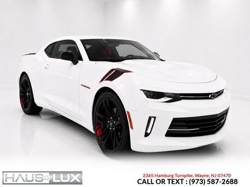 Summit White 2018 Chevrolet Camaro 2LT