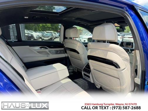 Black 2018 BMW 750 I