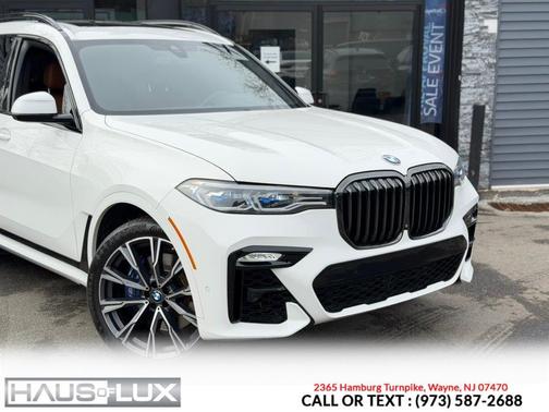 2022 BMW X7 M50i