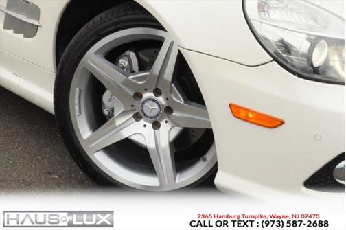 2011 Mercedes-Benz SL-Class 2dr Roadster SL550