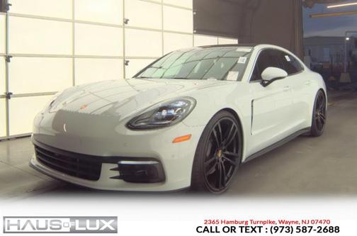 2017 Porsche Panamera 4S