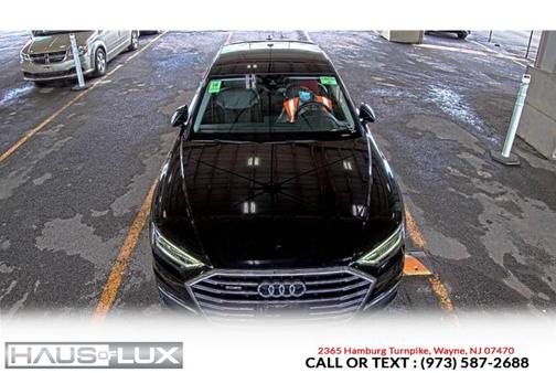 Mythos Black Metallic 2019 Audi A8 55