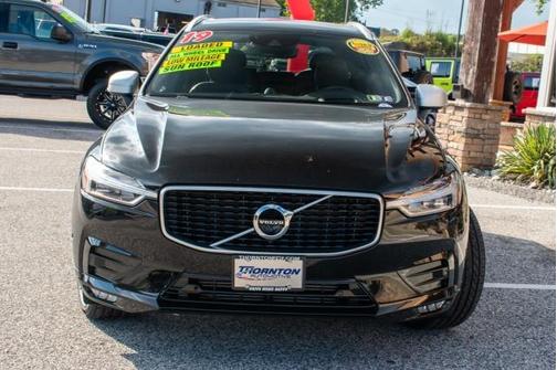Photo 5 of 33 of 2019 Volvo XC60 T6 R-Design