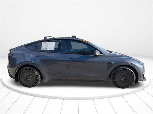 2022 Tesla Model Y Performance Dual Motor All-Wheel Drive