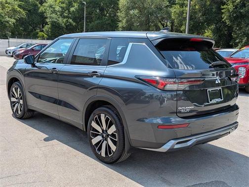 2025 Mitsubishi Outlander SE 2.5 2WD