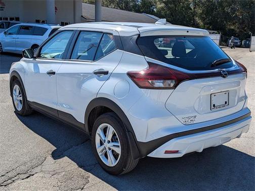 2023 Nissan Kicks S