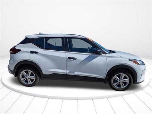2023 Nissan Kicks S