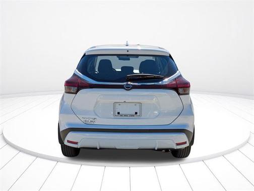 2023 Nissan Kicks S