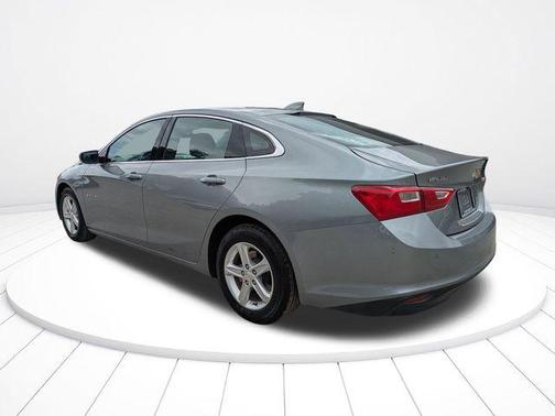 Sterling Gray Metallic 2024 Chevrolet Malibu FWD 1LT
