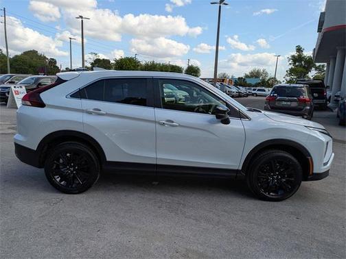 2025 Mitsubishi Eclipse Cross LE