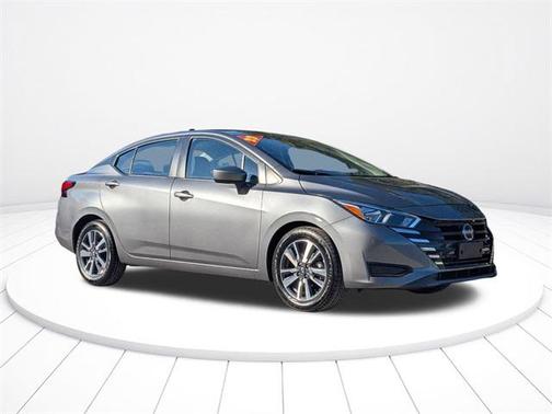 2023 Nissan Versa 1.6 SV