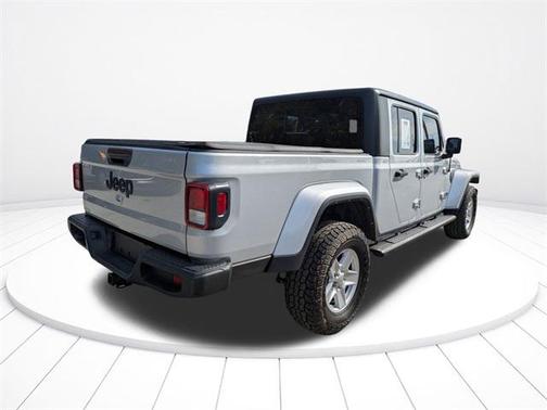 2022 Jeep Gladiator Sport S