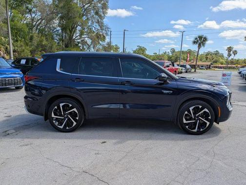2024 Mitsubishi Outlander PHEV SEL