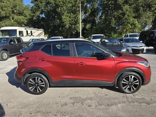 2019 Nissan Kicks SV