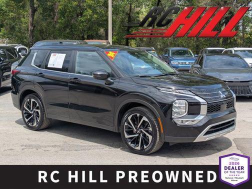 Gray 2024 Mitsubishi Outlander SE 2.5 2WD