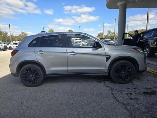 2025 Mitsubishi Outlander Sport 2.0 LE