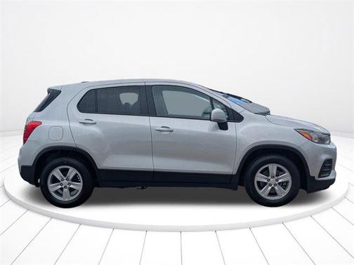 2022 Chevrolet Trax LS