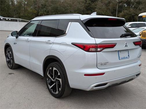2025 Mitsubishi Outlander PHEV SEL