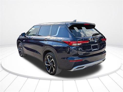 2023 Mitsubishi Outlander PHEV SE S-AWC