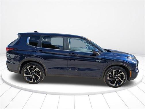 2023 Mitsubishi Outlander PHEV SE S-AWC