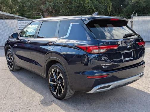 2023 Mitsubishi Outlander PHEV SE S-AWC