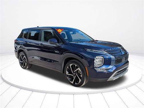 2023 Mitsubishi Outlander PHEV SE S-AWC