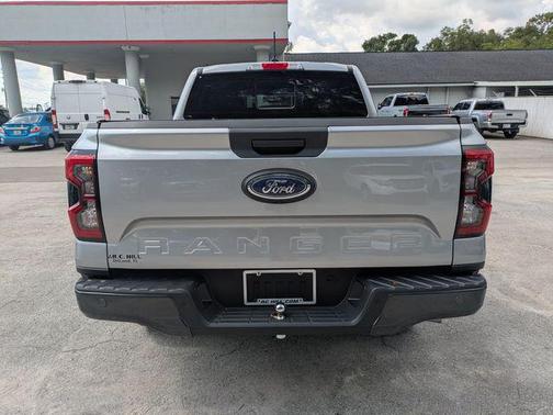 Iconic Silver Metallic 2024 Ford Ranger LARIAT