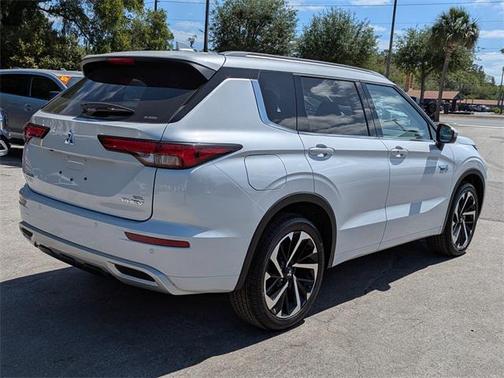 2025 Mitsubishi Outlander PHEV SEL
