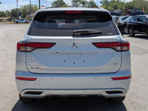 2025 Mitsubishi Outlander PHEV SEL