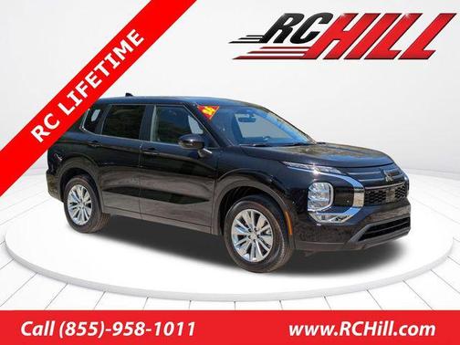 Labrador Black Pearl 2026 Mitsubishi Outlander ES 1.5T 2WD