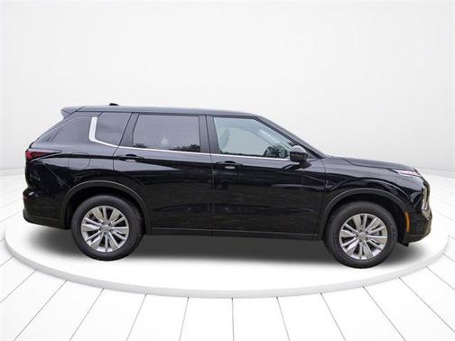 2025 Mitsubishi Outlander ES 2.5 S-AWC