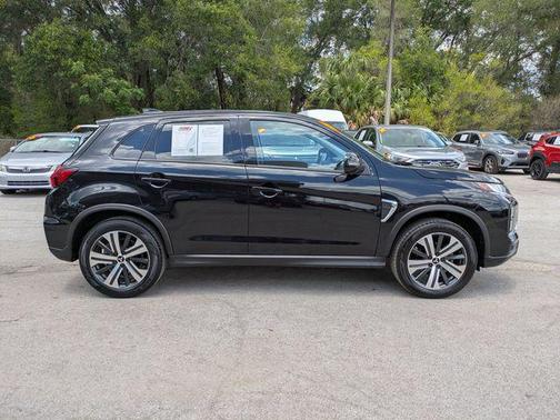 Labrador Black Pearl 2022 Mitsubishi Outlander Sport SE
