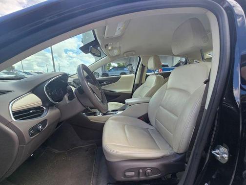 Mosaic Black Metallic 2024 Chevrolet Malibu FWD 2LT