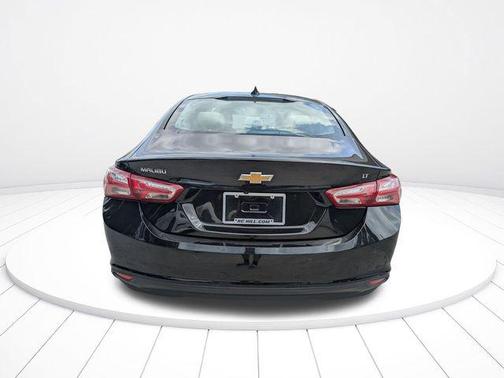 Mosaic Black Metallic 2024 Chevrolet Malibu FWD 2LT