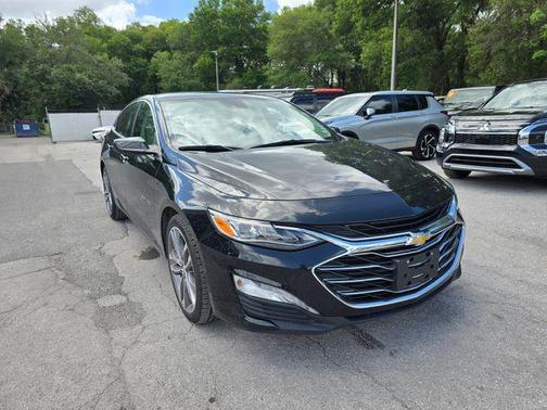 Mosaic Black Metallic 2024 Chevrolet Malibu FWD 2LT