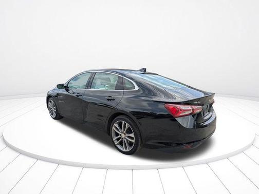 Mosaic Black Metallic 2024 Chevrolet Malibu FWD 2LT