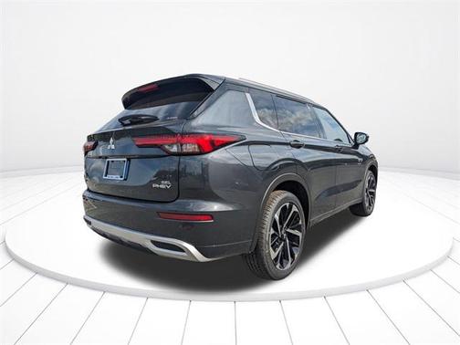 2025 Mitsubishi Outlander PHEV SEL