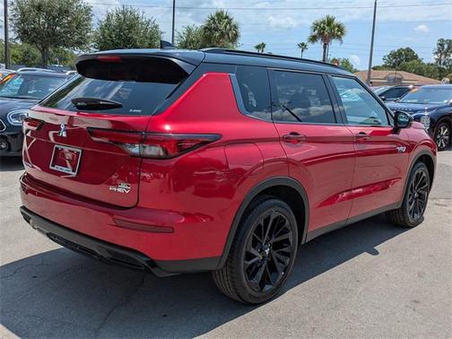 2025 Mitsubishi Outlander PHEV SEL