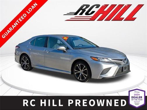 2020 Toyota Camry SE