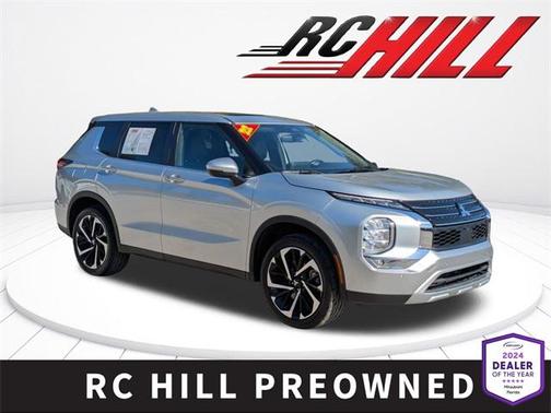 2022 Mitsubishi Outlander SE