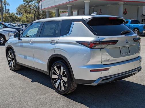 2025 Mitsubishi Outlander SE 2.5 2WD