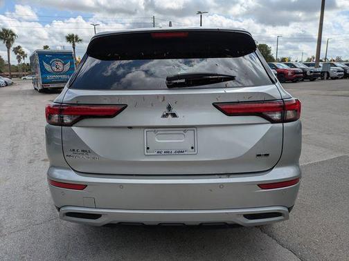 2023 Mitsubishi Outlander SE Special Edition 2WD
